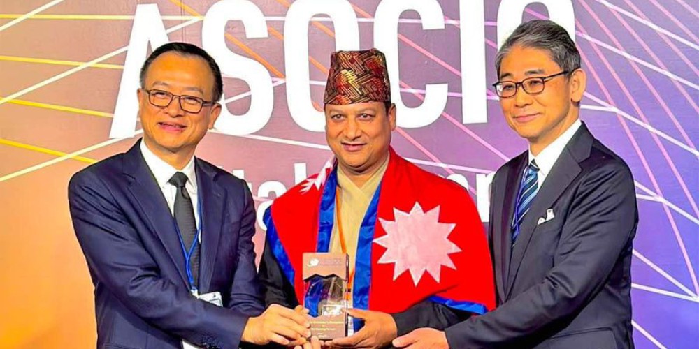 Nawaraj Kunwar honored to the Associo ICT Award